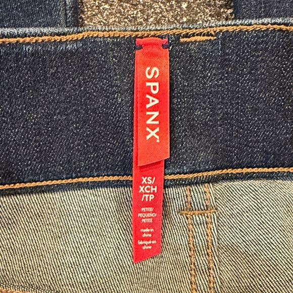 SPANX Dark Blue Flare Jeans - XS - Picture 2 of 6